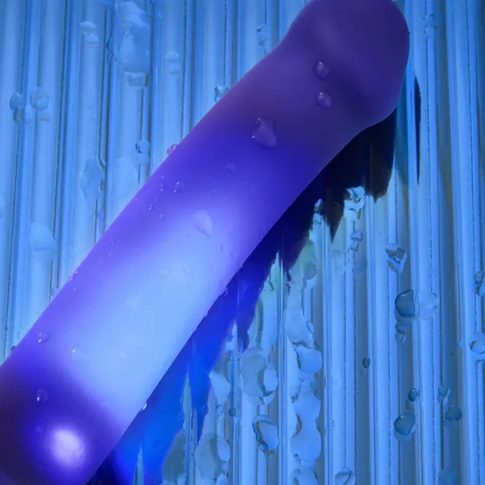 Дилдо, що світиться Strap-On-Me Glow-LED Dildo Purple M — фото 10