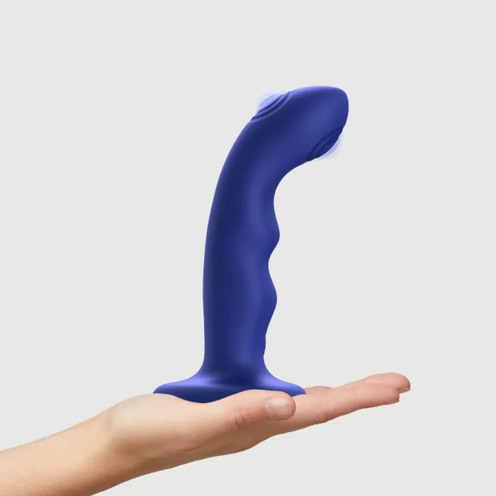 Насадка для страпона з подвійною точковою пульсацією Strap-On-Me Tapping Dildo Wave Night Blue М — фото 2