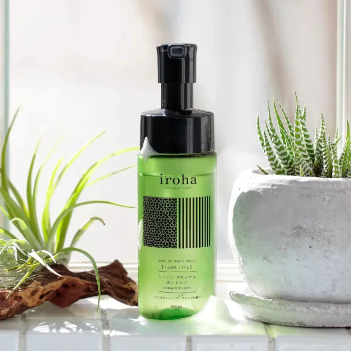 Піна для інтимного догляду Iroha Intimate Wash Foam Type Bergamot and Bitter Orange 150 мл — фото 3