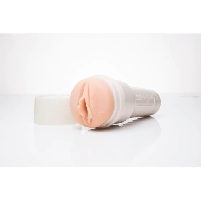 Мастурбатор Fleshlight Romi Rain Storm — фото 3